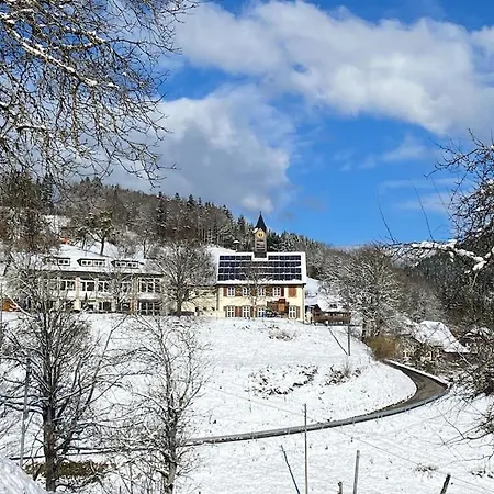 Schoolhouse Buerchau *
