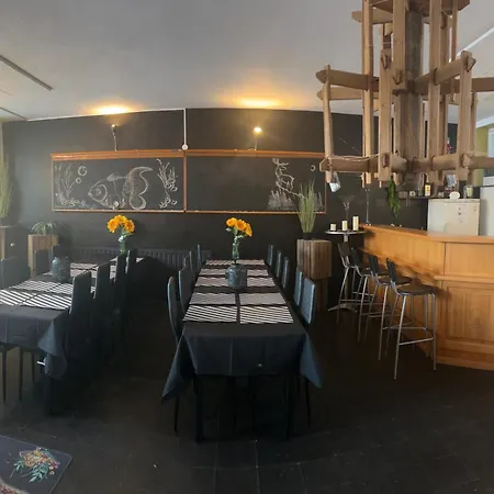 Schoolhouse Buerchau *