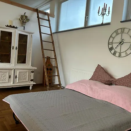 Schoolhouse Buerchau * Kleines Wiesental