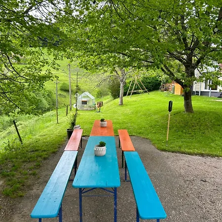 Schoolhouse Buerchau *