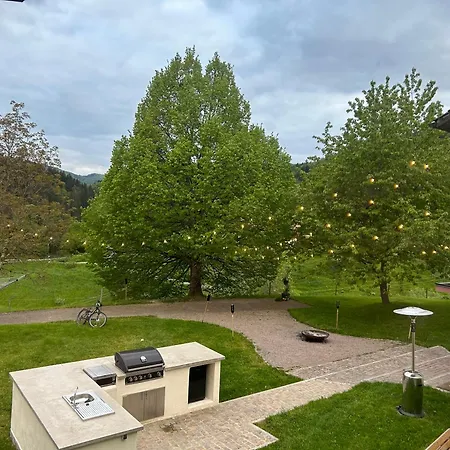 Holiday home Schoolhouse Buerchau