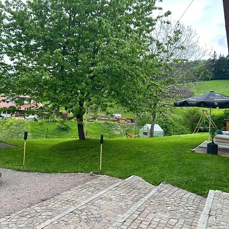 Schoolhouse Buerchau * Kleines Wiesental