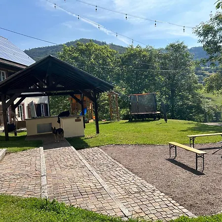 Schoolhouse Buerchau Casa de Férias
